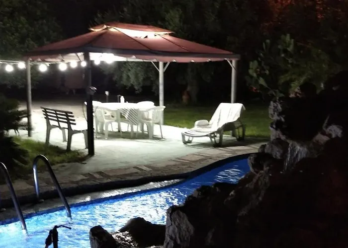 Leonida Bed & Breakfast 3*